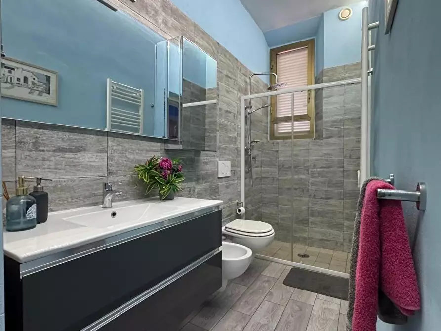 Immagine 28 di Appartamento in vendita  a Viareggio