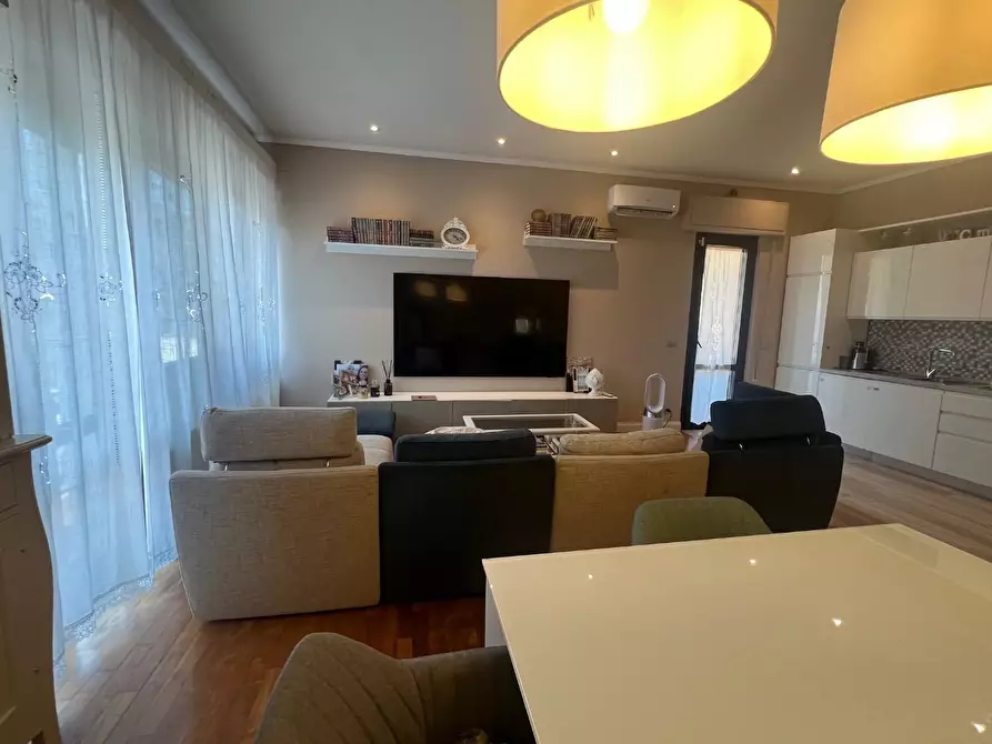 Immagine 6 di Appartamento in vendita  a Camaiore