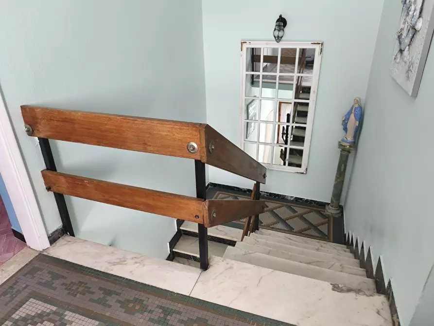 Immagine 15 di Casa semindipendente in vendita  a Castelnuovo Magra