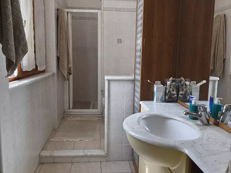 Immagine 16 di Casa semindipendente in vendita  a Castelnuovo Magra