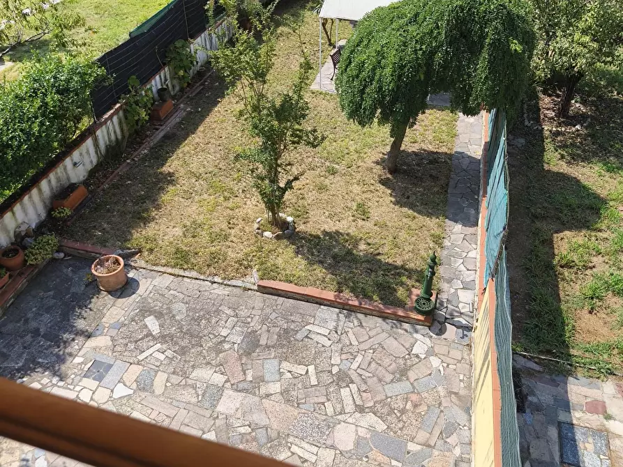 Immagine 6 di Casa semindipendente in vendita  a Castelnuovo Magra