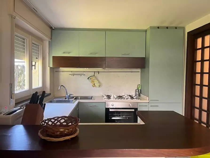 Immagine 55 di Villa in vendita  a Camaiore