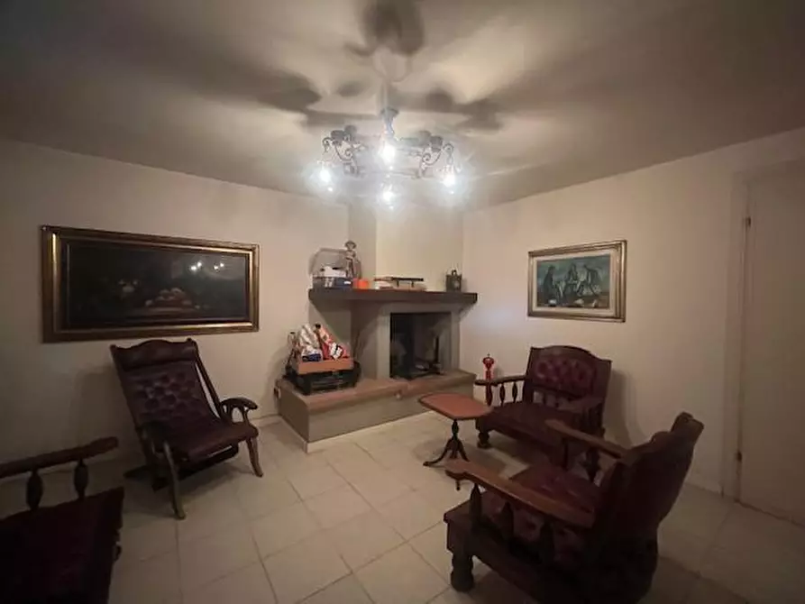 Immagine 50 di Villa in vendita  a Camaiore