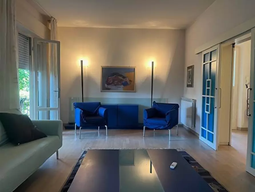 Immagine 43 di Villa in vendita  a Camaiore