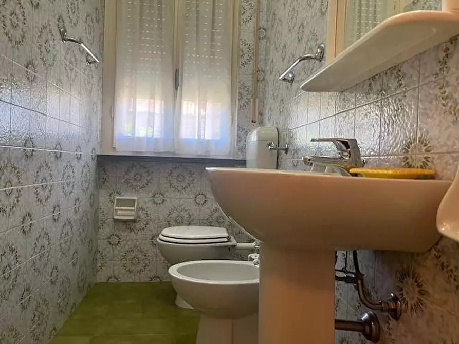 Immagine 27 di Villa in vendita  a Camaiore