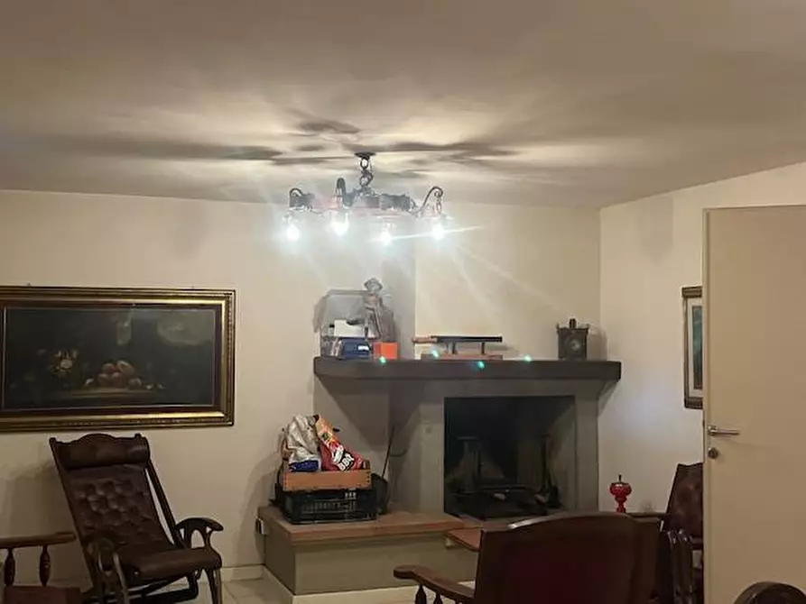 Immagine 10 di Villa in vendita  a Camaiore