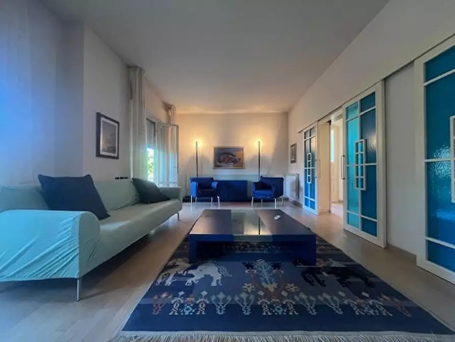 Immagine 44 di Villa in vendita  a Camaiore