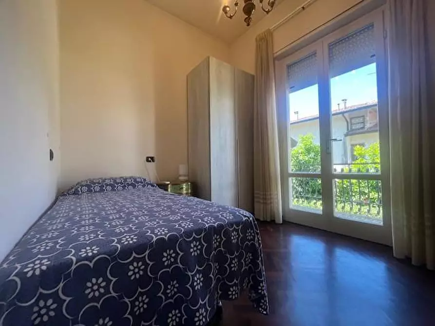 Immagine 15 di Villa in vendita  a Camaiore