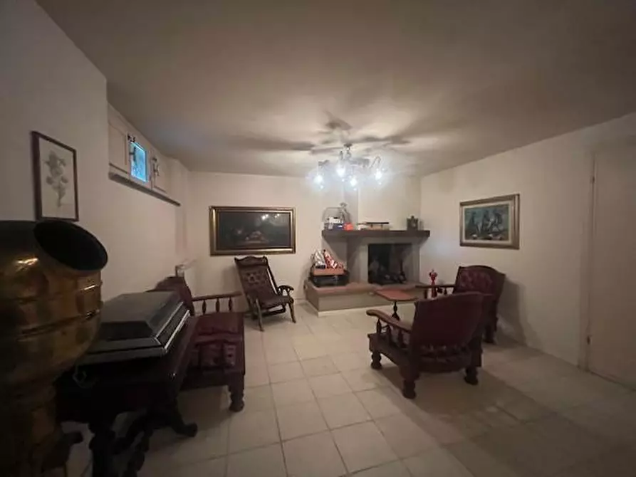 Immagine 48 di Villa in vendita  a Camaiore