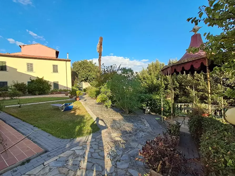 Immagine 62 di Villa in vendita  a Santa Maria A Monte