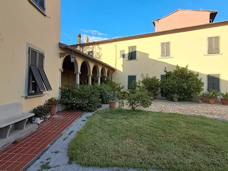 Immagine 49 di Villa in vendita  a Santa Maria A Monte