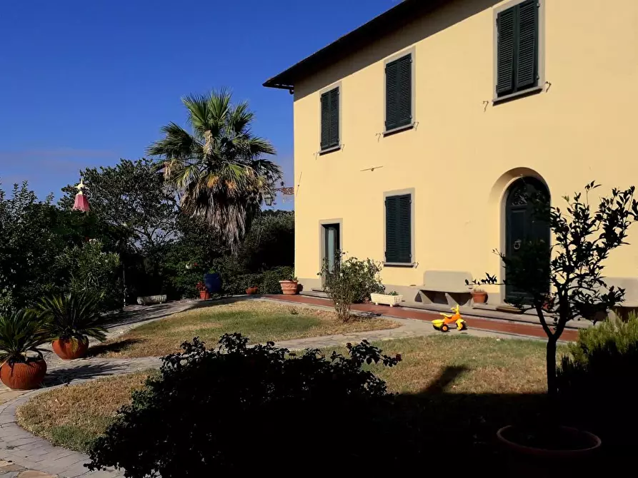 Immagine 15 di Villa in vendita  a Santa Maria A Monte
