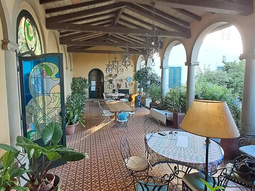 Immagine 47 di Villa in vendita  a Santa Maria A Monte