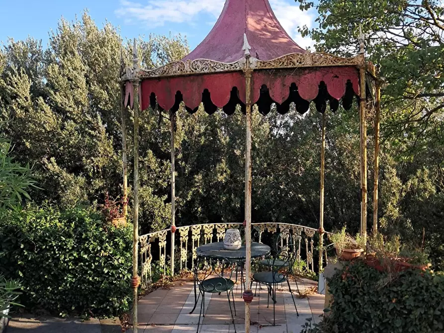 Immagine 53 di Villa in vendita  a Santa Maria A Monte