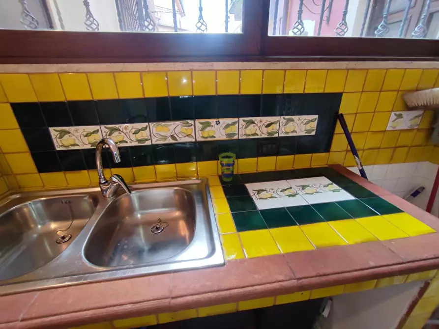 Immagine 22 di Appartamento in vendita  a Giardini-Naxos