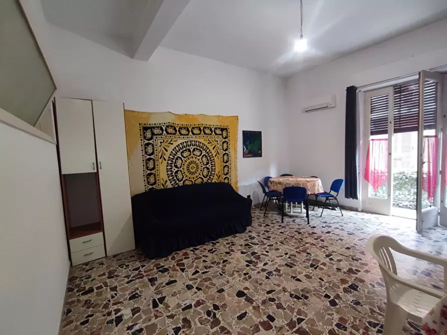 Immagine 8 di Appartamento in vendita  a Giardini-Naxos