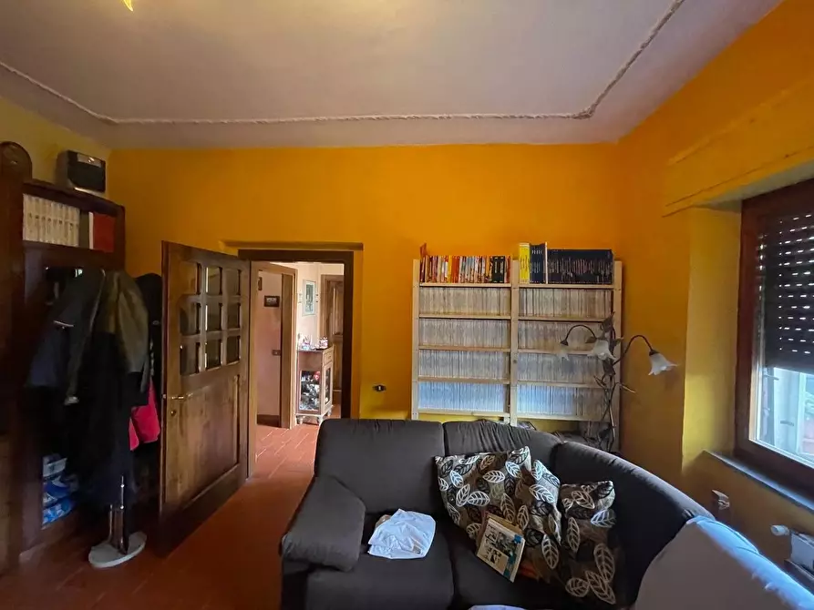 Immagine 6 di Appartamento in vendita  a Siena