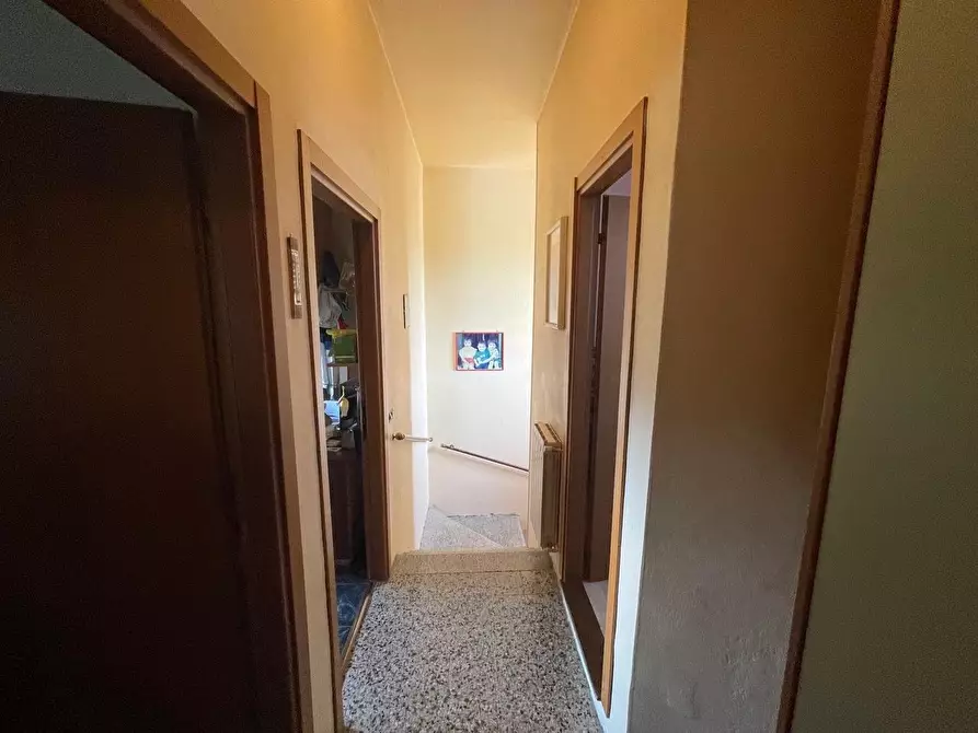 Immagine 37 di Appartamento in vendita  a Siena