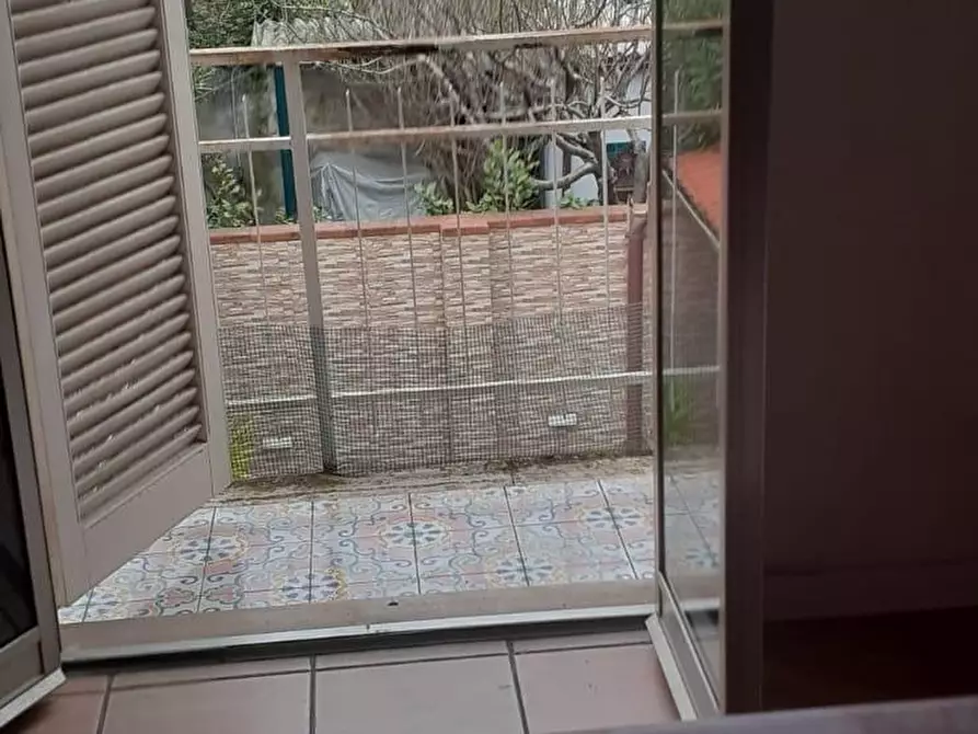 Immagine 11 di Porzione di casa in vendita  a Viareggio