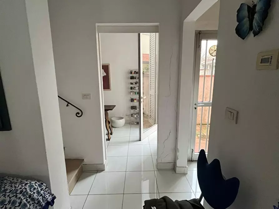 Immagine 7 di Porzione di casa in vendita  a Viareggio