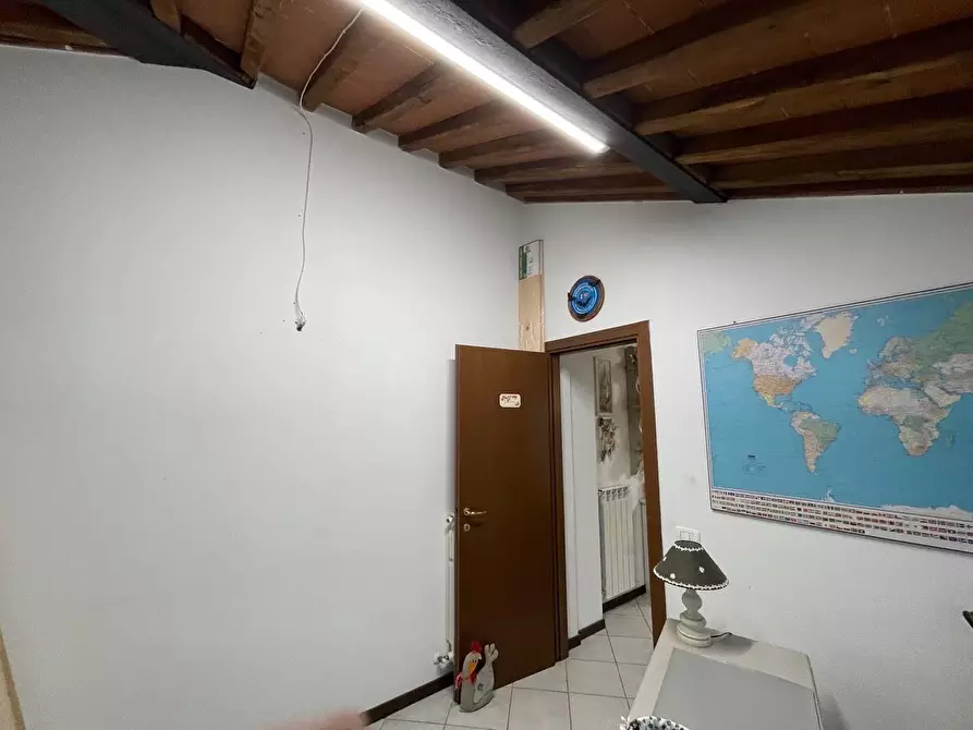 Immagine 45 di Appartamento in vendita  a Monteriggioni