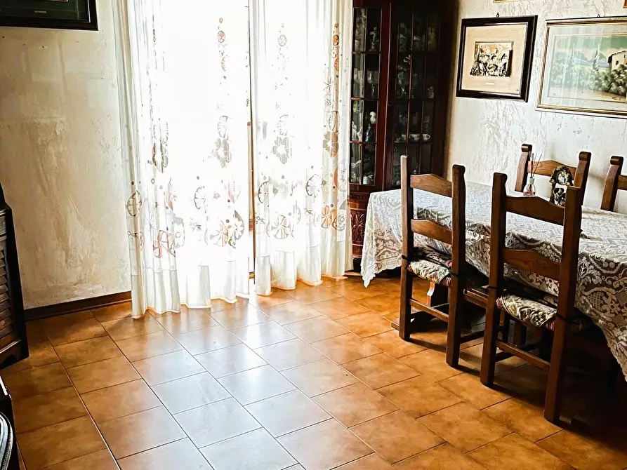 Immagine 3 di Appartamento in vendita  a Massa