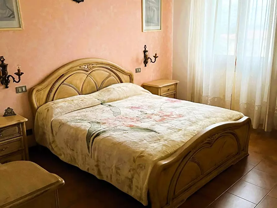 Immagine 8 di Appartamento in vendita  a Massa