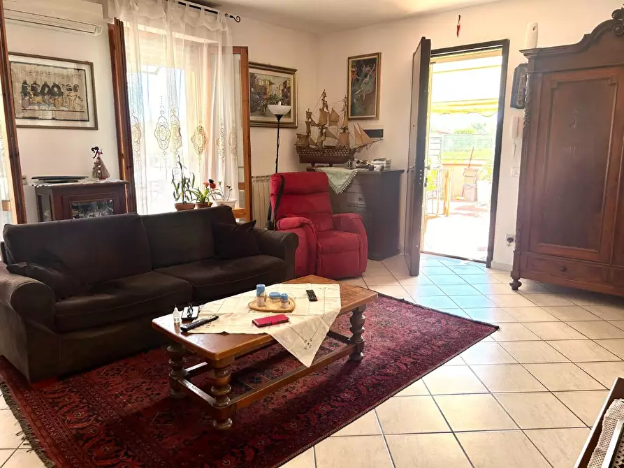 Immagine 20 di Appartamento in vendita  a Pontedera