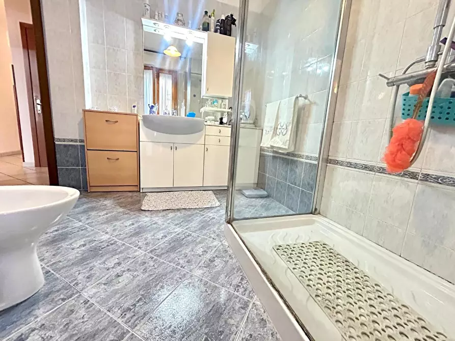 Immagine 12 di Appartamento in vendita  a Pontedera