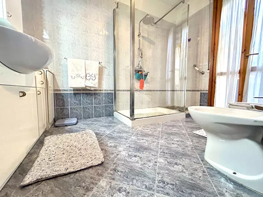 Immagine 8 di Appartamento in vendita  a Pontedera