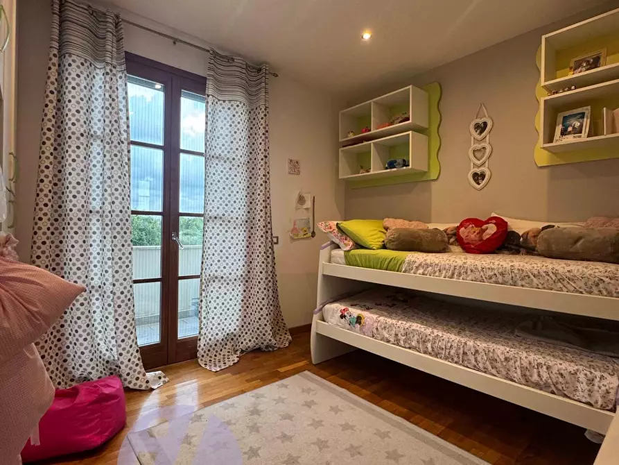 Immagine 35 di Villa in vendita  a Camaiore