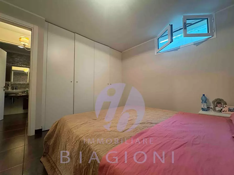 Immagine 28 di Villa in vendita  a Camaiore