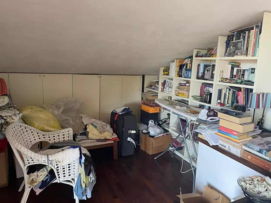 Immagine 16 di Appartamento in vendita  a Massa