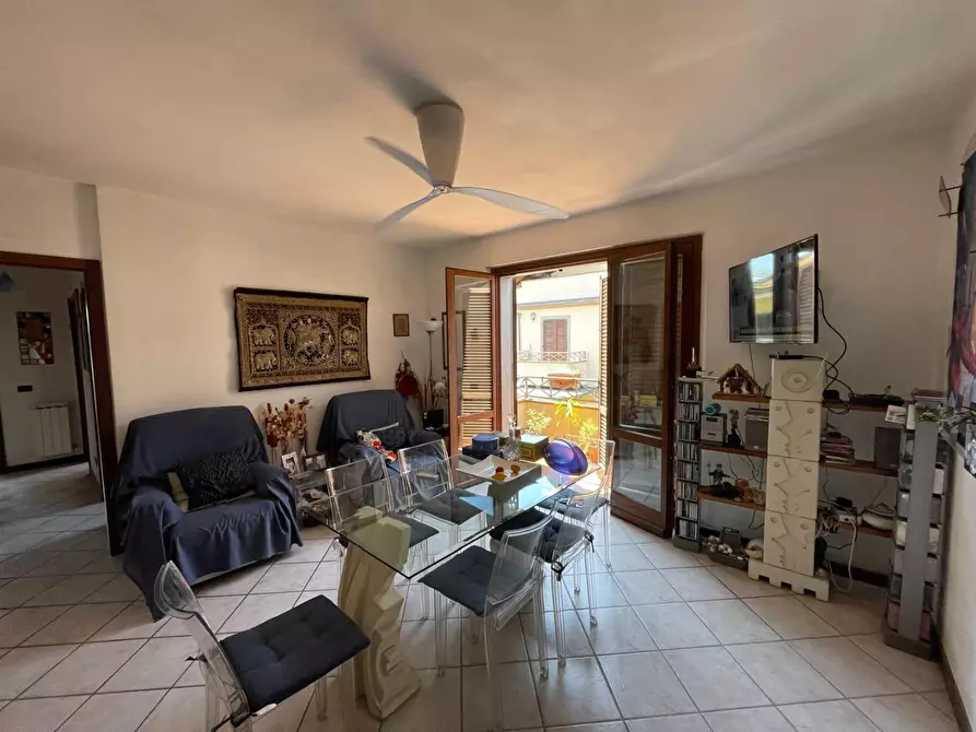 Immagine 3 di Appartamento in vendita  a Massa