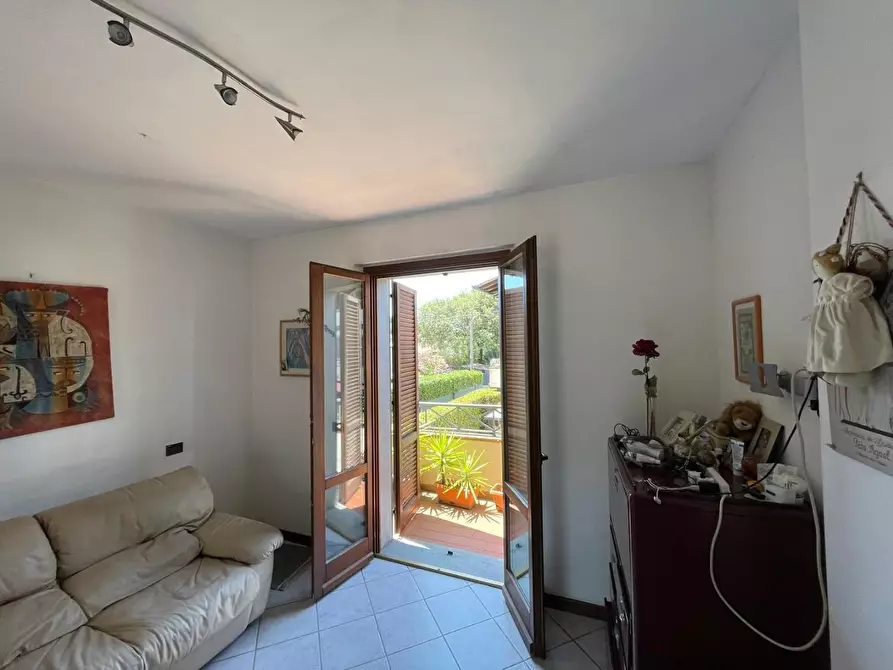 Immagine 7 di Appartamento in vendita  a Massa