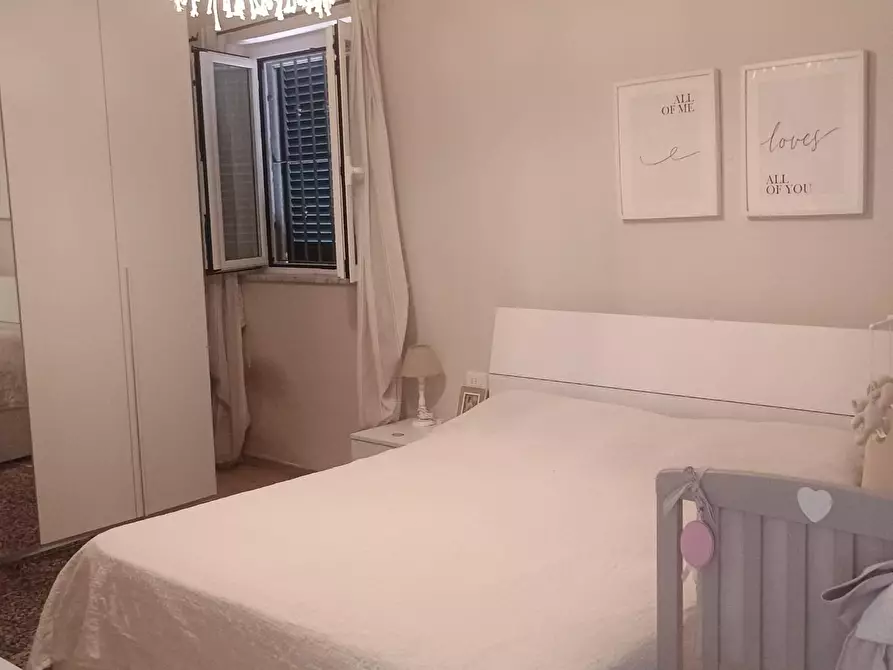 Immagine 6 di Casa semindipendente in vendita  a Massa