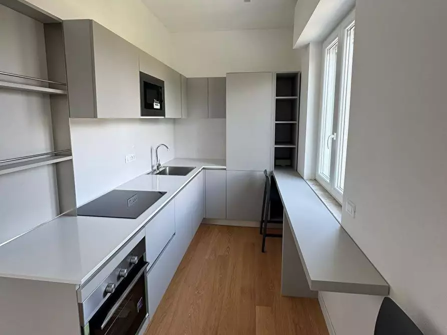 Immagine 5 di Appartamento in vendita  a Massa