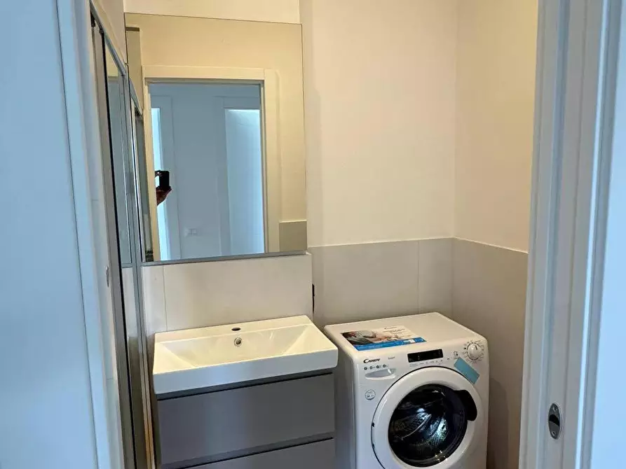 Immagine 15 di Appartamento in vendita  a Massa