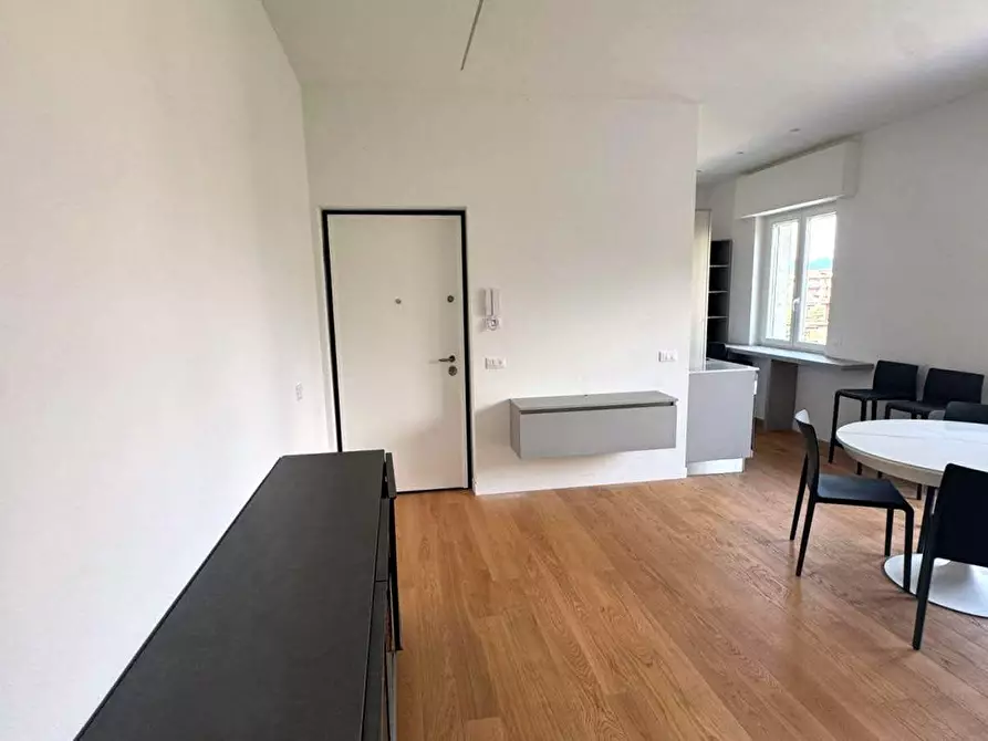 Immagine 20 di Appartamento in vendita  a Massa