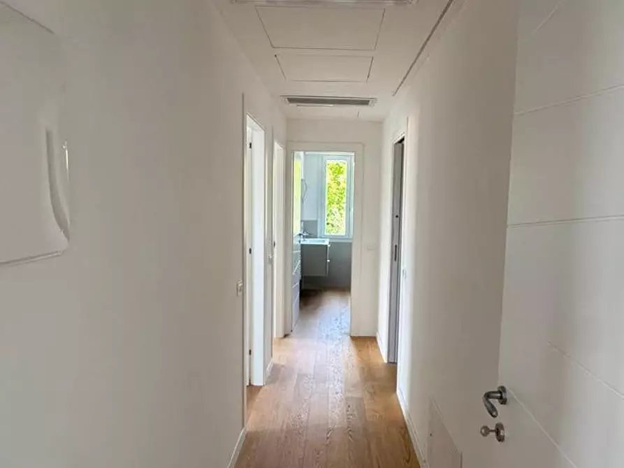 Immagine 9 di Appartamento in vendita  a Massa