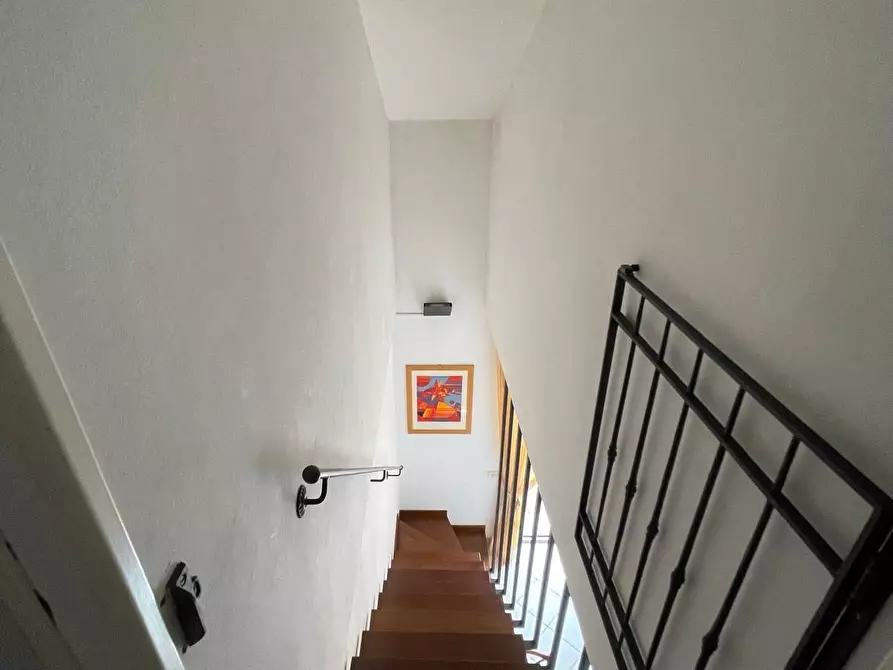 Immagine 14 di Appartamento in vendita  a Montignoso