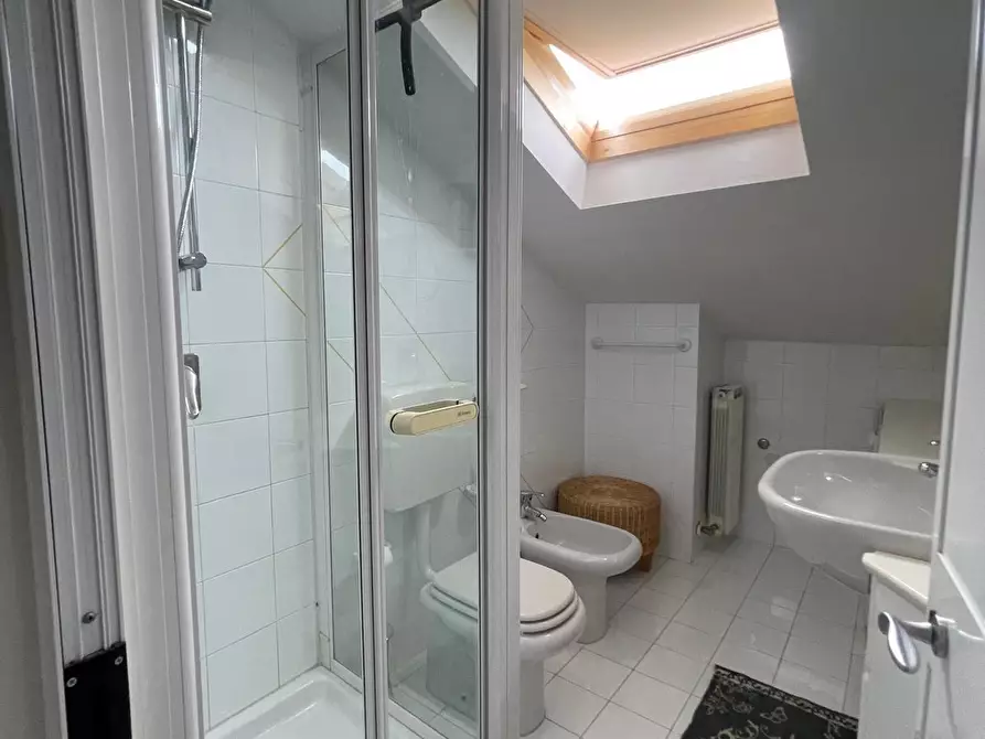 Immagine 21 di Appartamento in vendita  a Montignoso