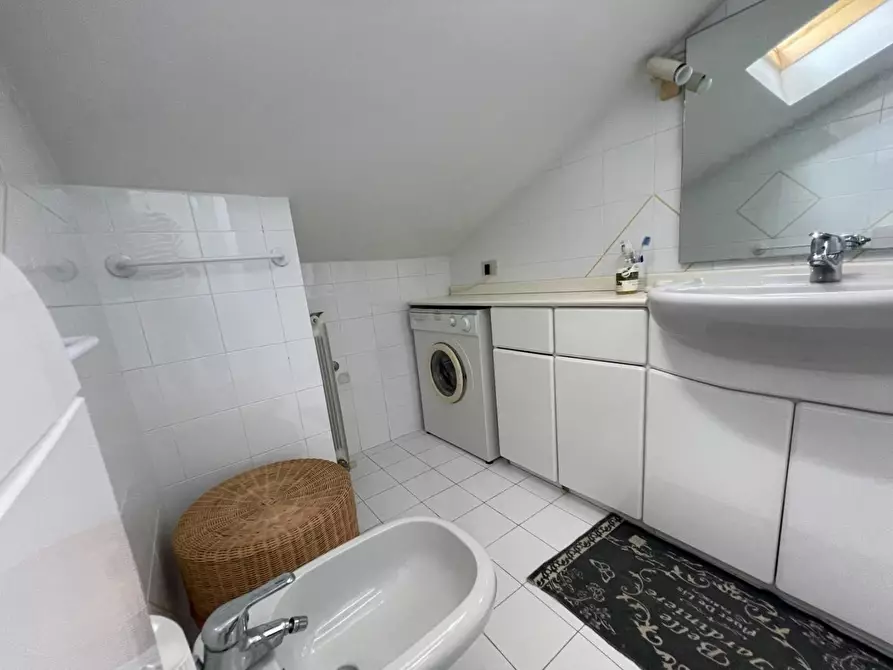 Immagine 19 di Appartamento in vendita  a Montignoso