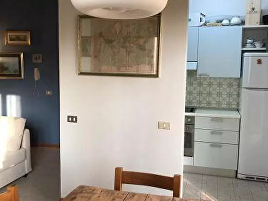 Immagine 10 di Appartamento in vendita  a Ameglia