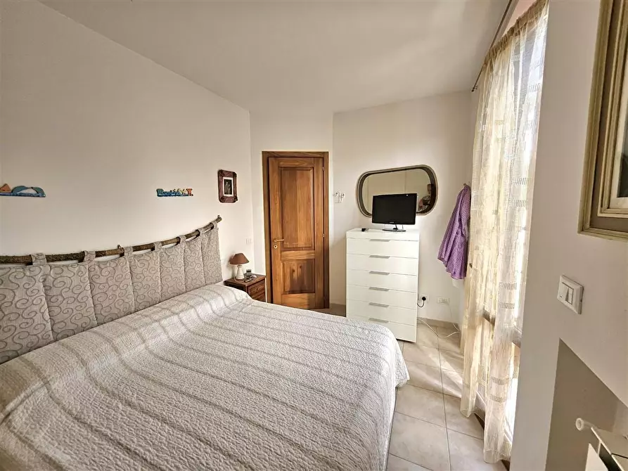 Immagine 19 di Villetta a schiera in vendita  a Massa