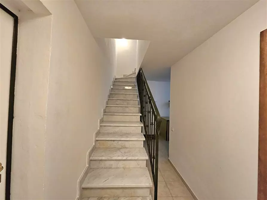 Immagine 28 di Villetta a schiera in vendita  a Massa