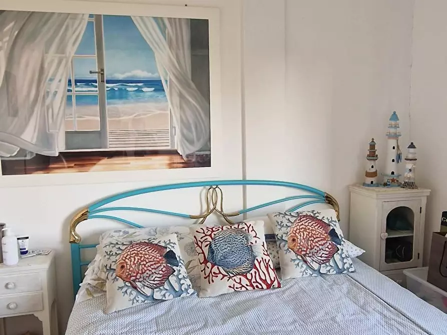 Immagine 9 di Appartamento in vendita  a Montignoso