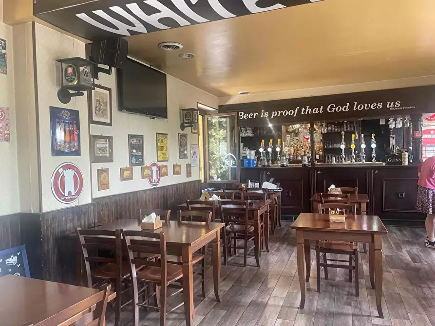 Immagine 32 di Attività commerciale in vendita  a Rivoli