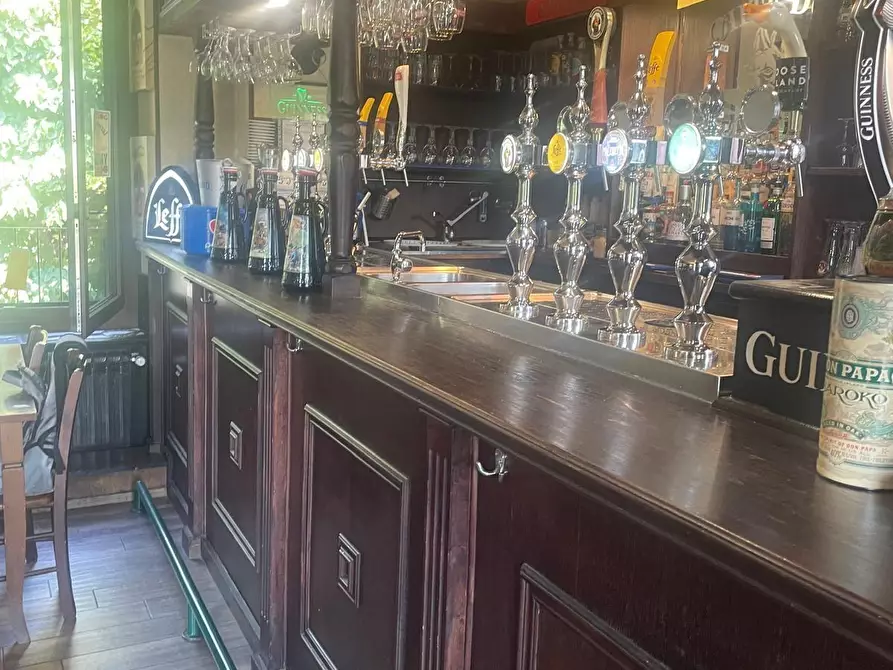 Immagine 39 di Attività commerciale in vendita  a Rivoli