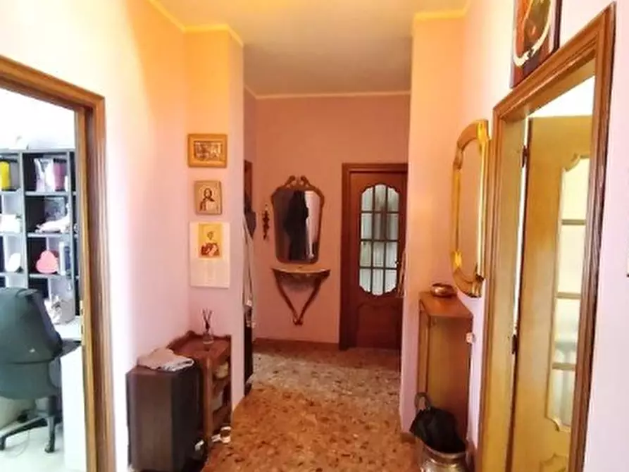 Immagine 4 di Appartamento in vendita  a Torino